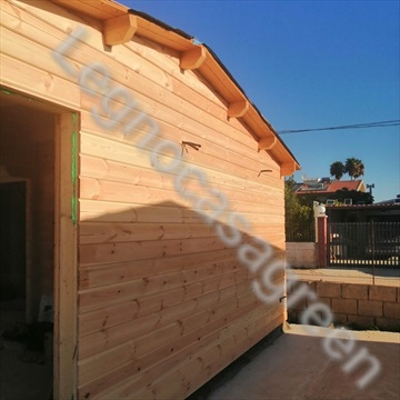 Strutture in legno - 2 per 49 mq coibentate - spessore 44 mm