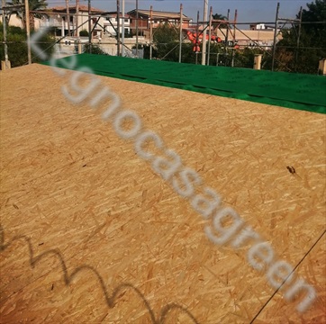 Strutture in legno - 2 per 49 mq coibentate - spessore 44 mm