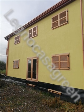 Villa in legno a 2 piani - Provincia di Catania