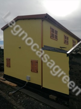 Villa in legno a 2 piani - Provincia di Catania